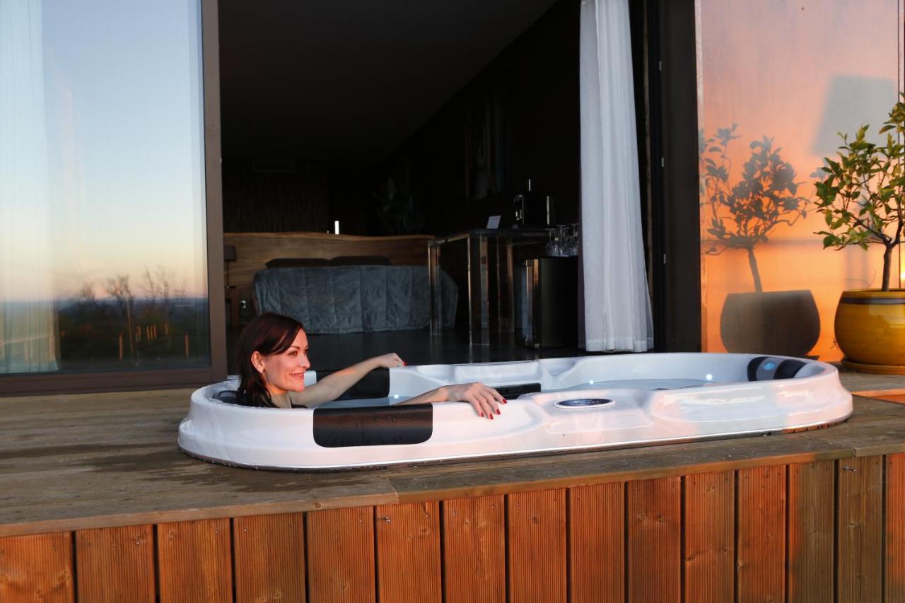 Chambres D'Hotes Le Repere Des Anges Et Spa Larnod Exterior foto